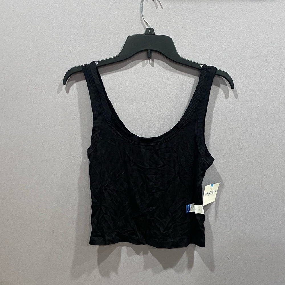 Black ribbed tank top